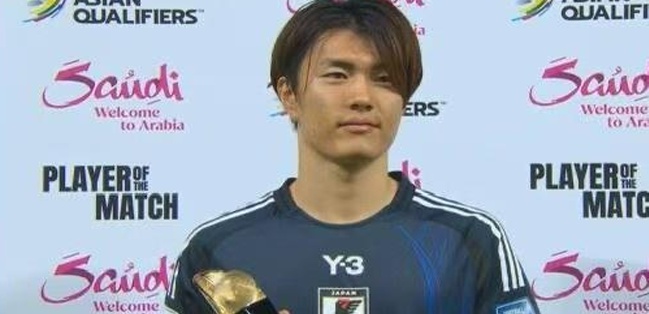 法国队正以 法国队正以