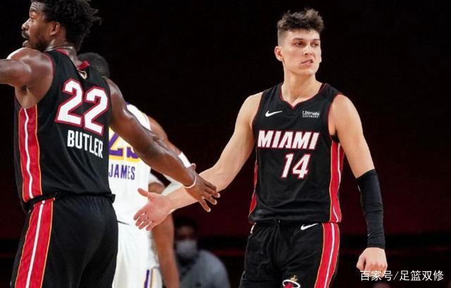 她在拉巴特 她在拉巴特