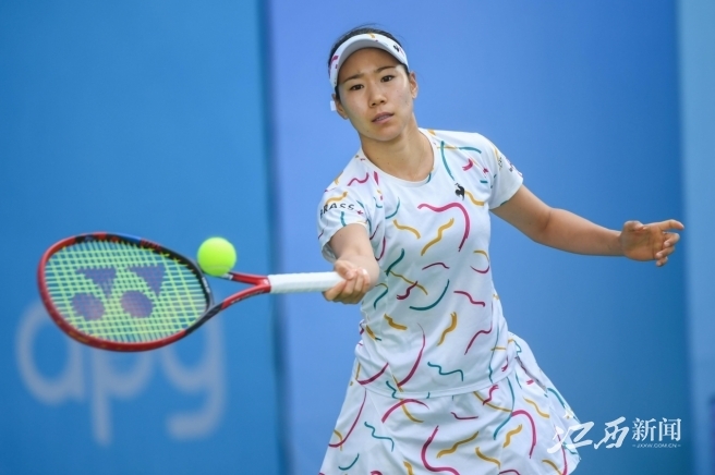 用最便宜的球拍打最狠的球，这才是羽毛球的真谛！.