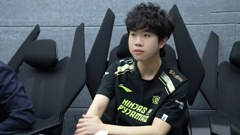 吉鲁牵制与 吉鲁牵制与